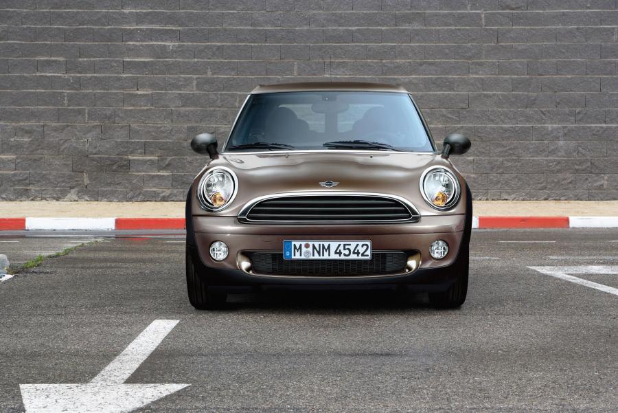  Mini One Clubman 2010 года  (фото 2 из 3)